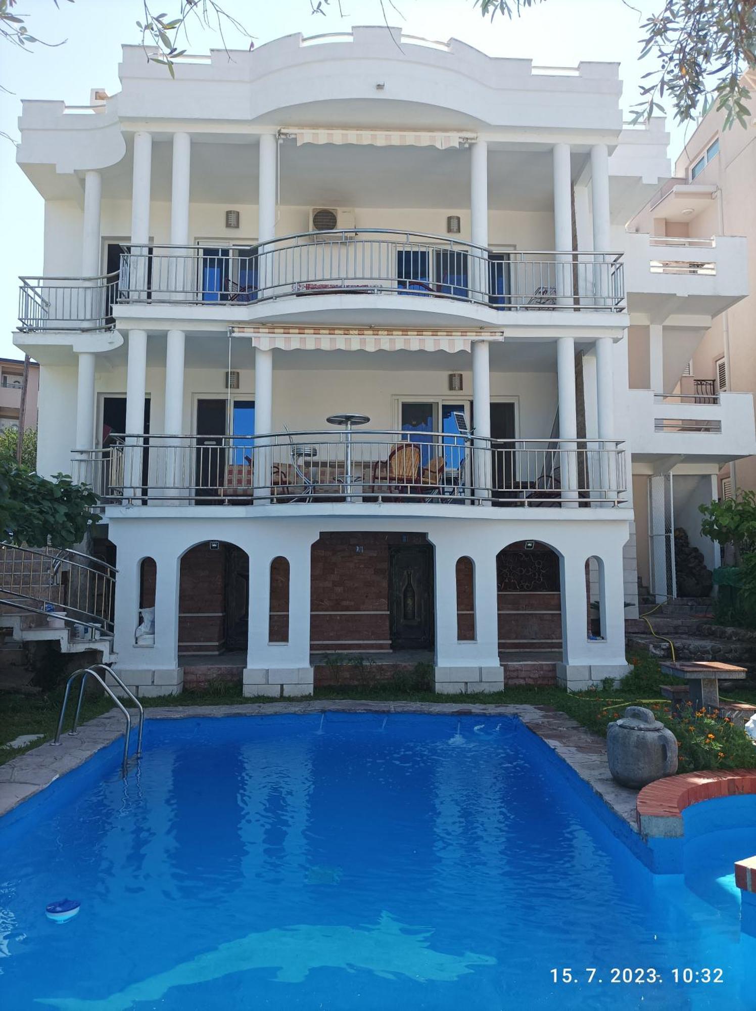 Apartments Pekic Бар Экстерьер фото