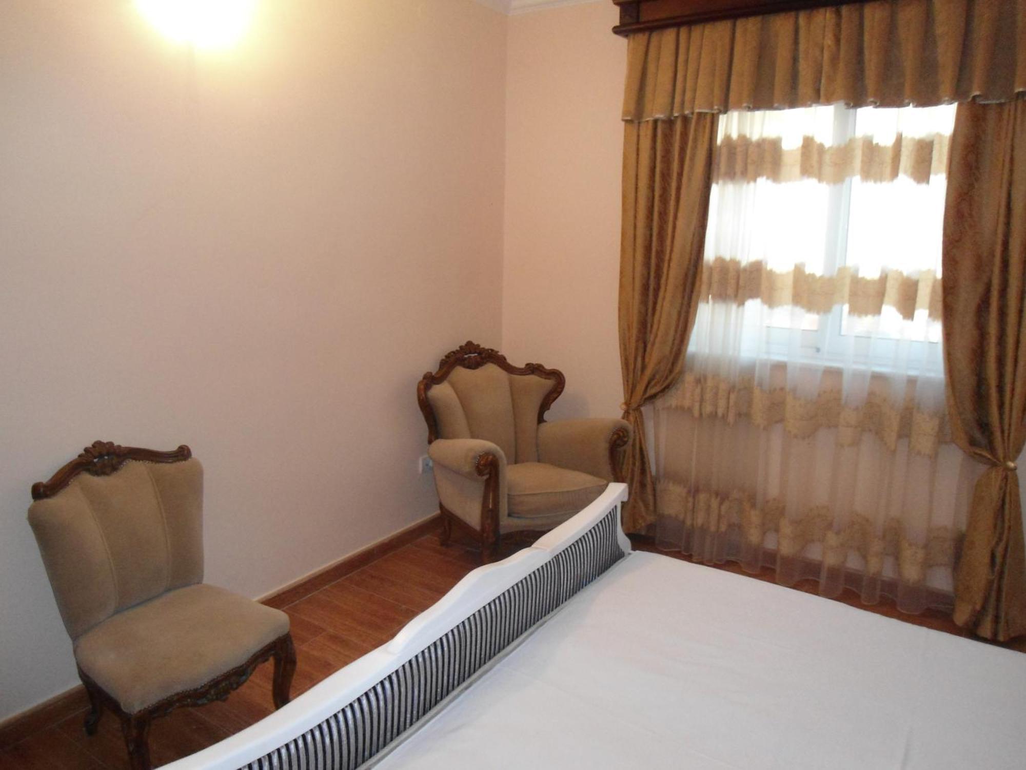 Apartments Pekic Бар Экстерьер фото
